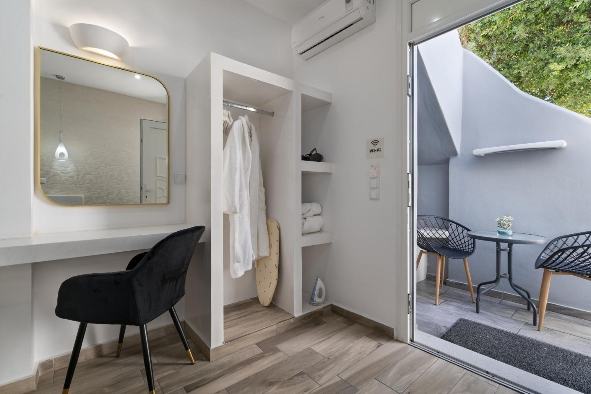 Oasis Suites Fira Fira (Santorini) Eksteriør bilde